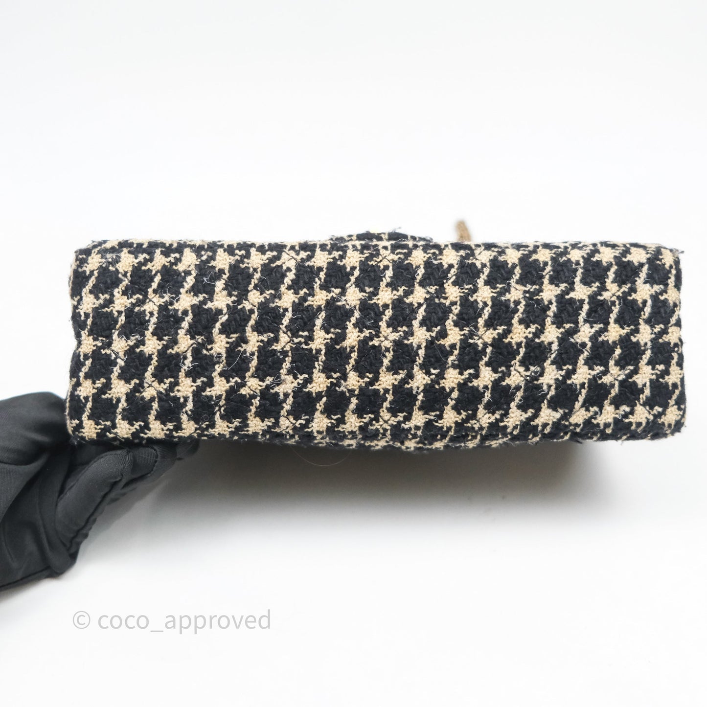 Chanel Reissue 225 Flap Houndstooth Beige Black Fabric Antique Gold Hardware