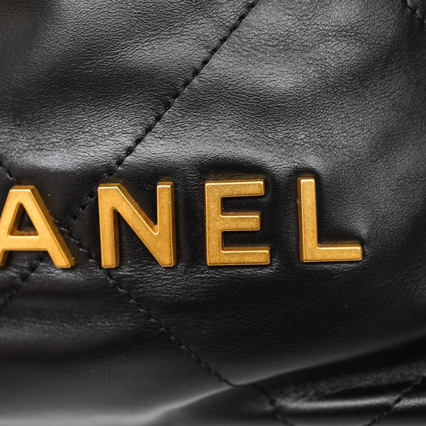 Chanel 22 Mini Bag Black Crumpled Calfskin Aged Gold Hardware