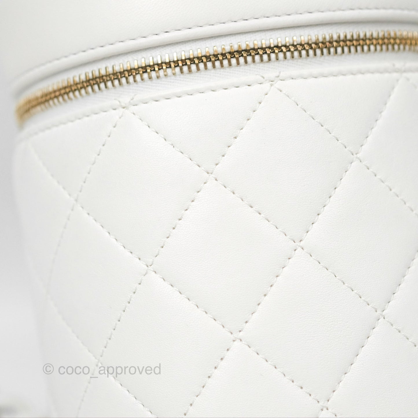 Chanel Vanity Case With Chain Shoulder Bag Quilted Calfskin Leather White