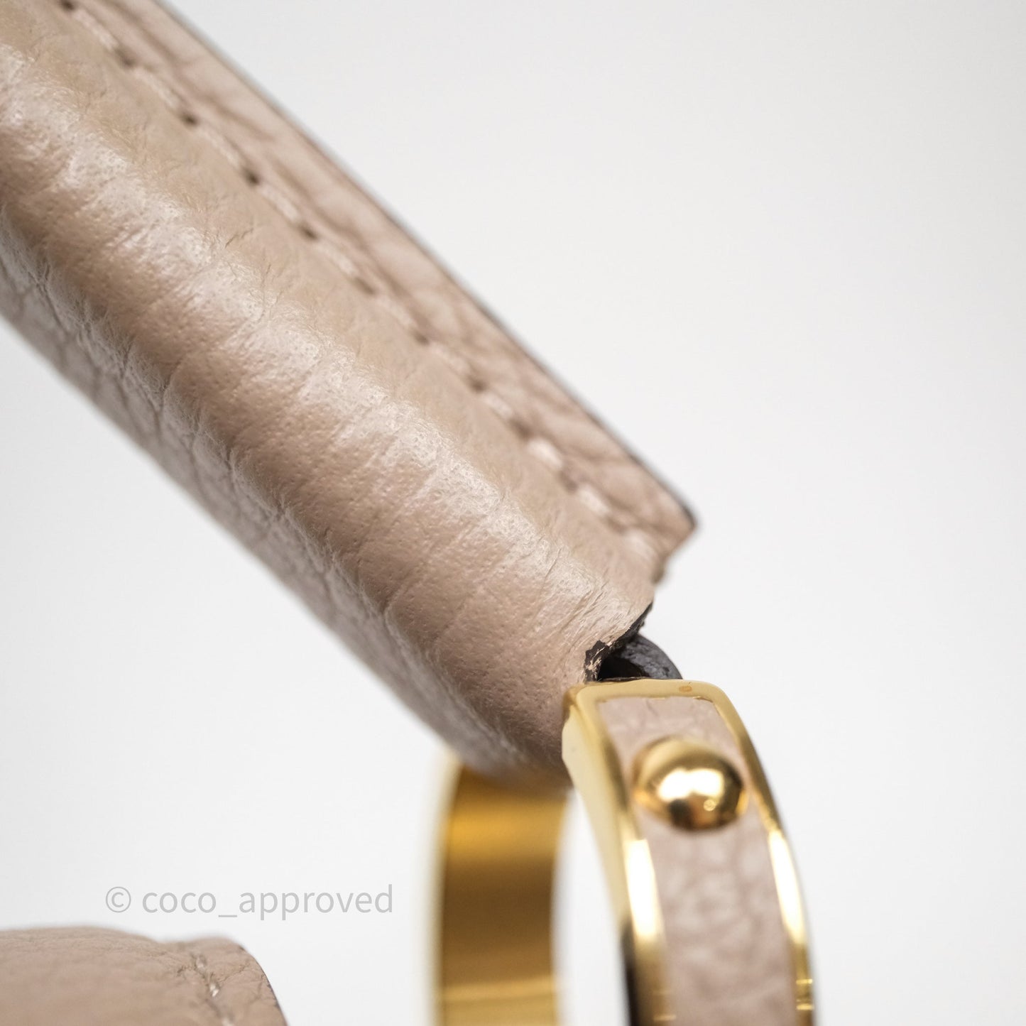 Louis Vuitton Taurillon Capucines BB Galet