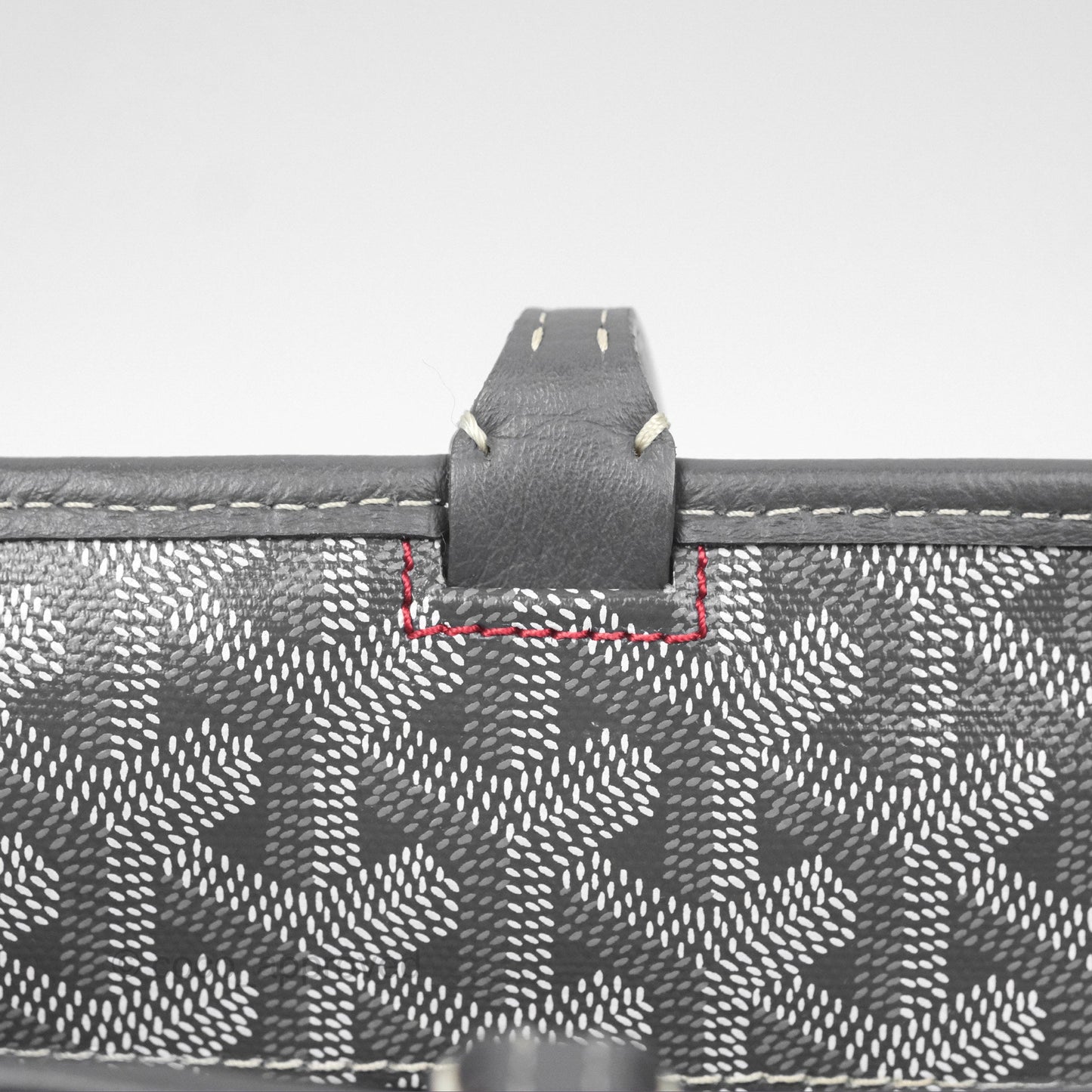 Goyard St Artois Tote MM ⁣⁣⁣⁣⁣⁣⁣⁣⁣⁣⁣⁣⁣⁣⁣⁣⁣⁣⁣⁣Grey Canvas
