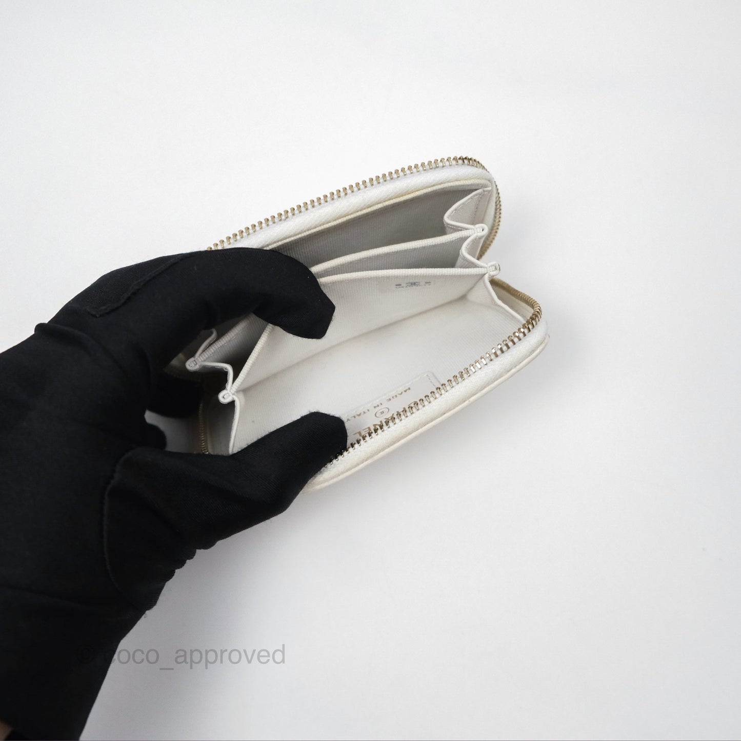 Chanel Classic Zipped Coin Purse White Caviar Gold Hardware