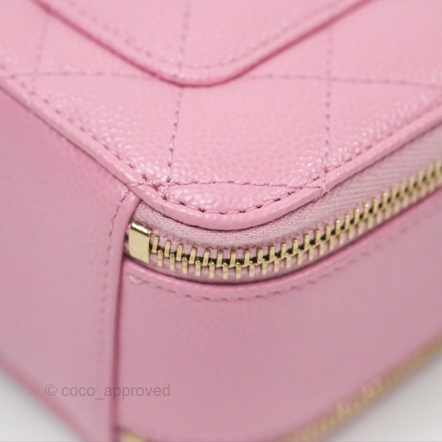 Chanel Caviar Quilted Pick Me Up Small Vanity Case Light Pink