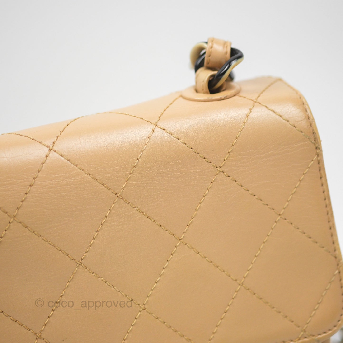 Chanel Vintage Jumbo Beige Flap Bag Lambskin Enamel Hardware