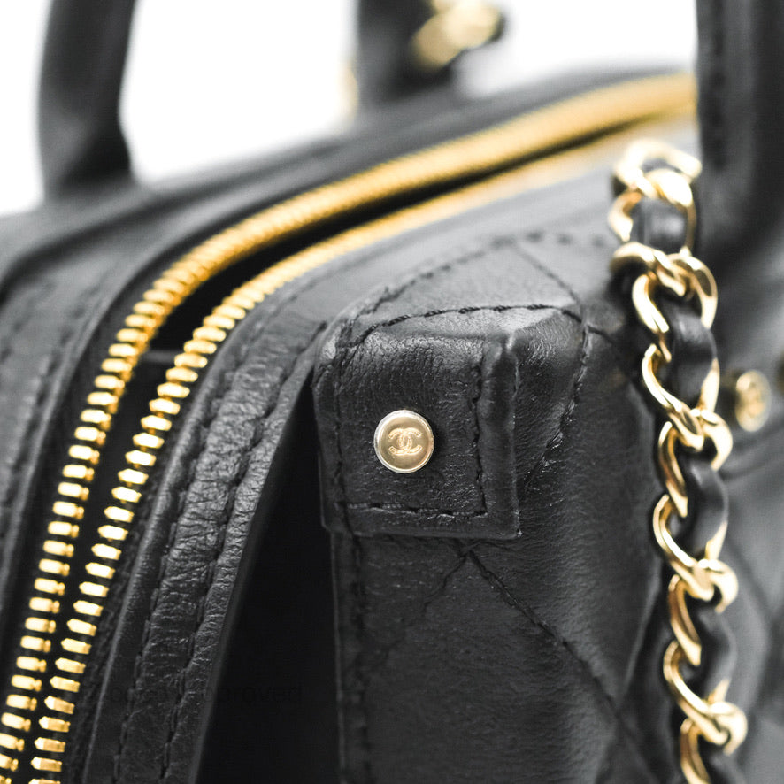 Chanel Quilted Vanity Case with Chain Black Calfskin Gold Hardware 22B