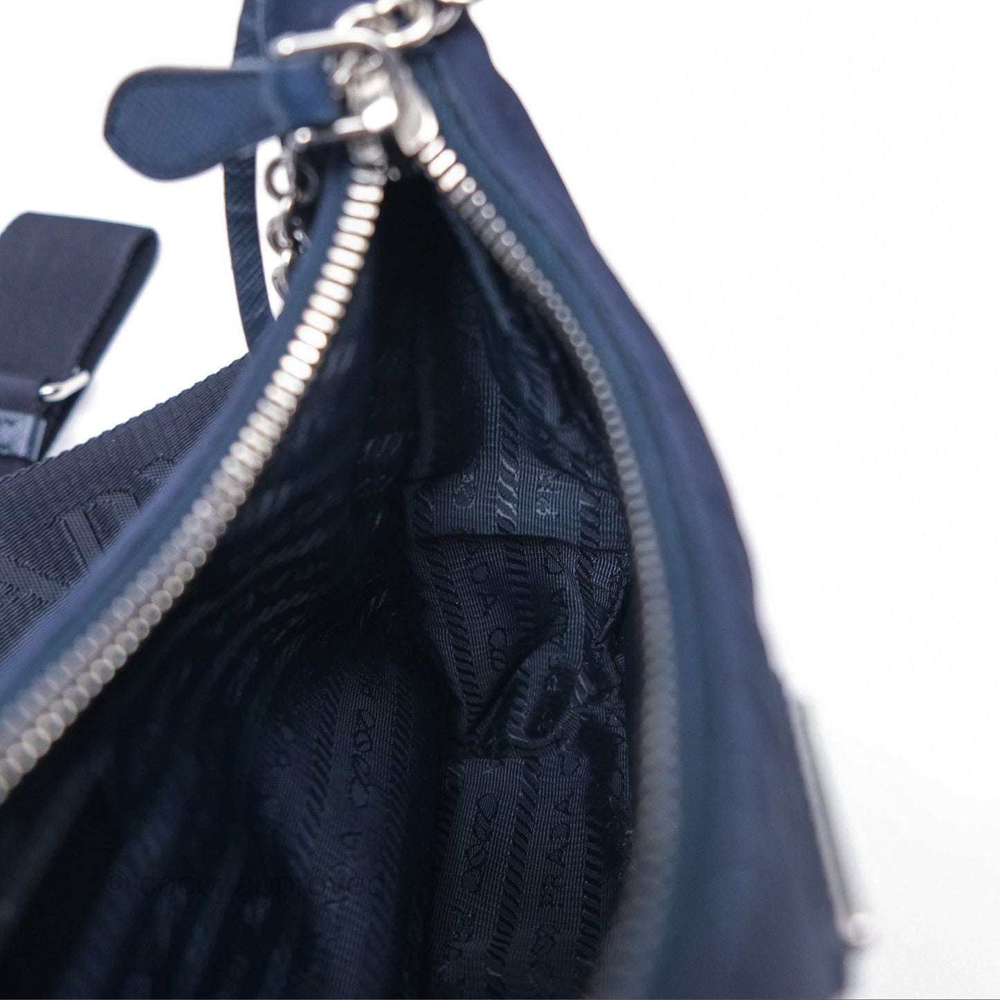 Prada Nylon Re-Edition 2005 Shoulder Bag Navy Blue Silver Hardware