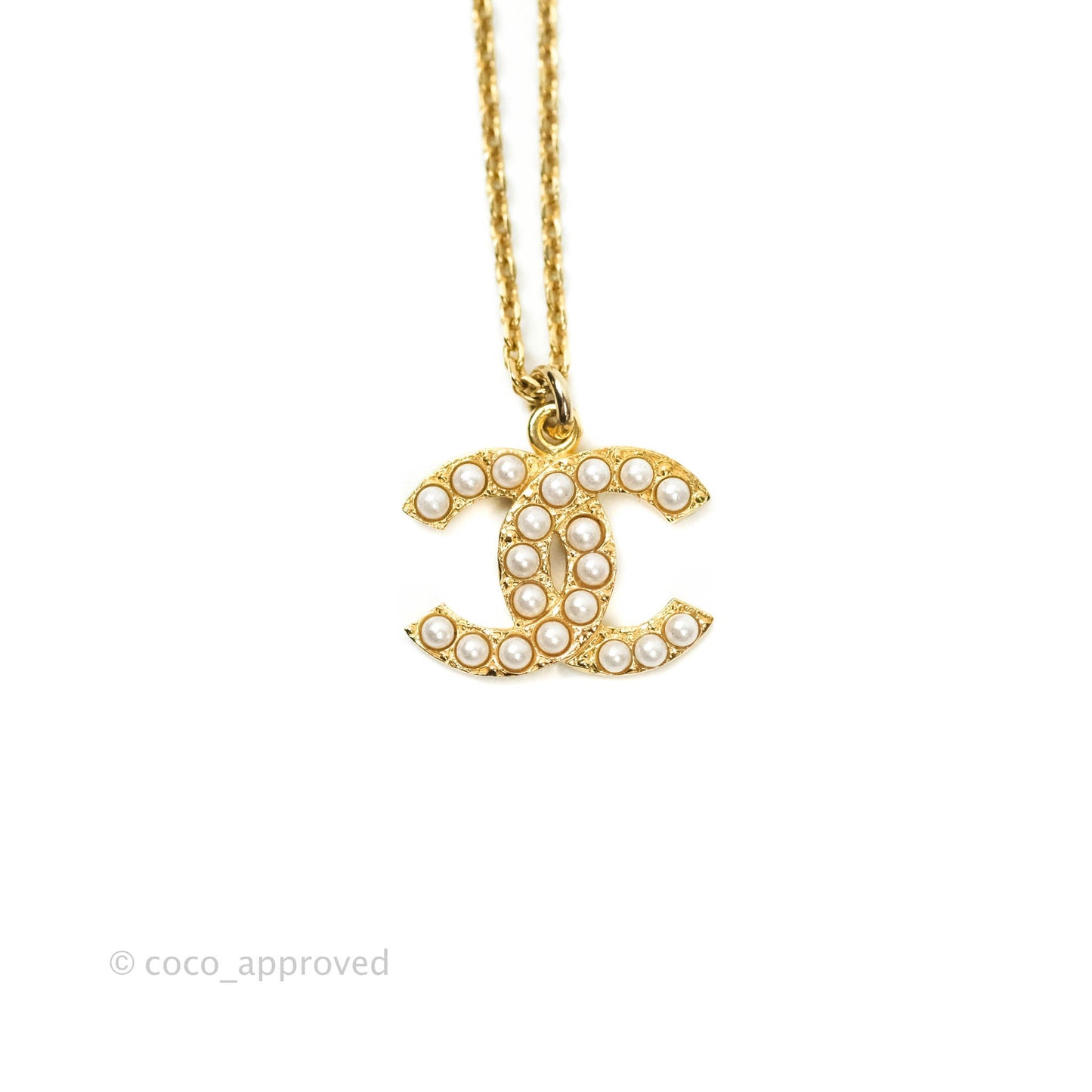 Chanel CC Pearl Necklace Gold Tone 20B