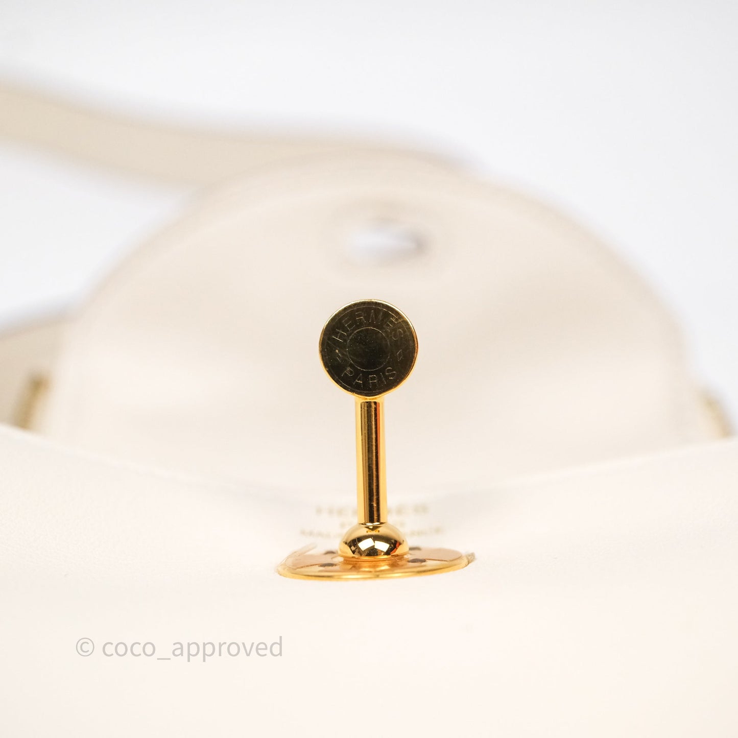 Hermès Mini Lindy 20 Nata I2 Swift Gold Hardware