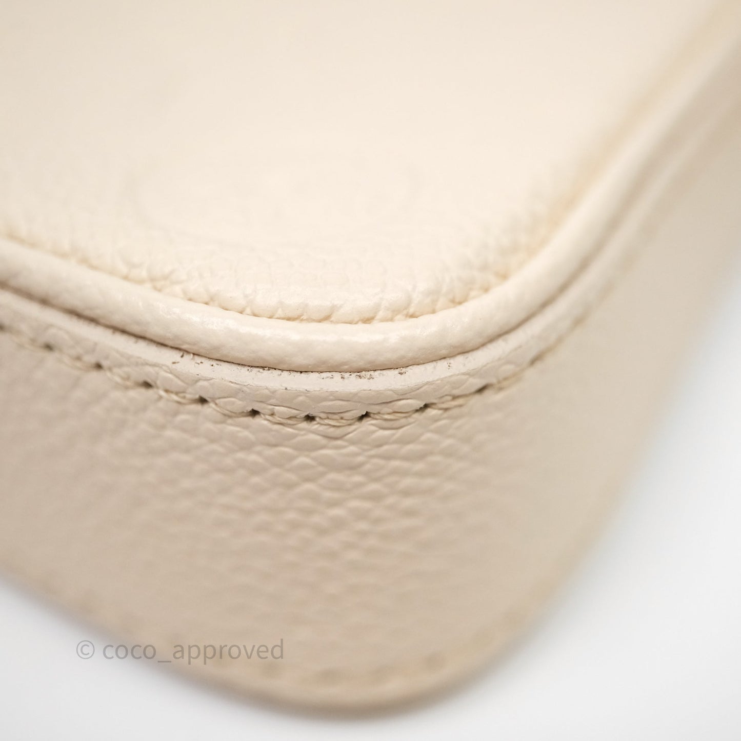 Louis Vuitton Easy Pouch On Strap Crème Monogram Empreinte Leather