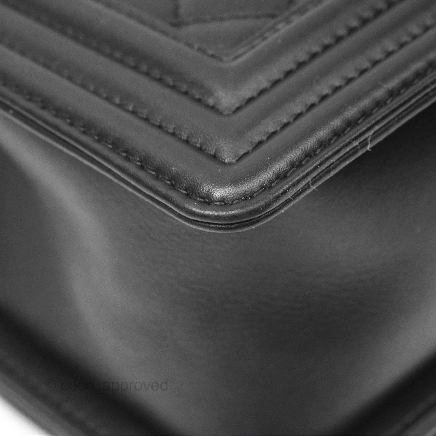 Chanel Quilted Medium Boy Black Calfskin Aged Gold Hardware