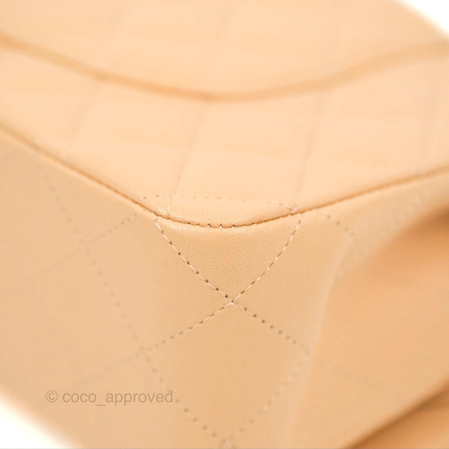 Chanel Classic M/L Medium Flap Quilted Beige Lambskin Gold Hardware
