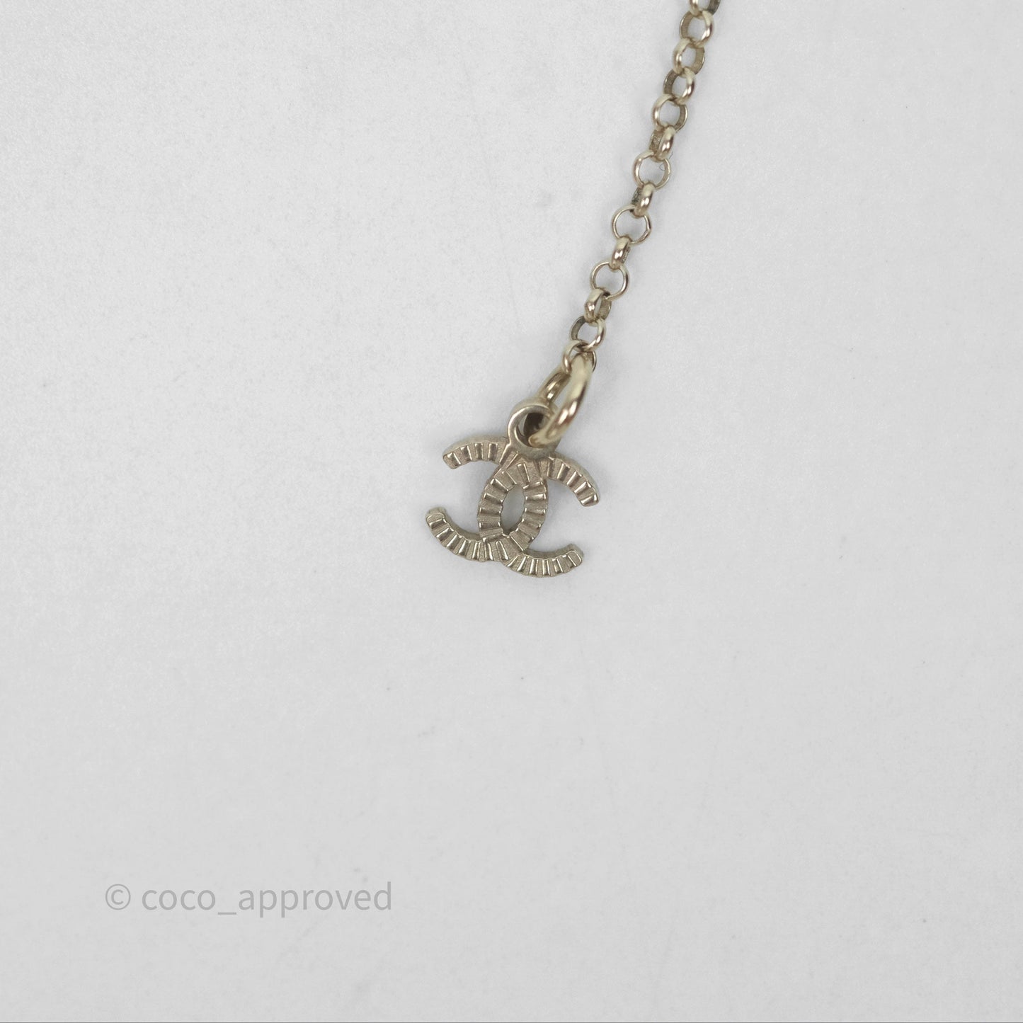 Chanel Crystal CC Pearl Heart Pendant Necklace Gold Tone 21B
