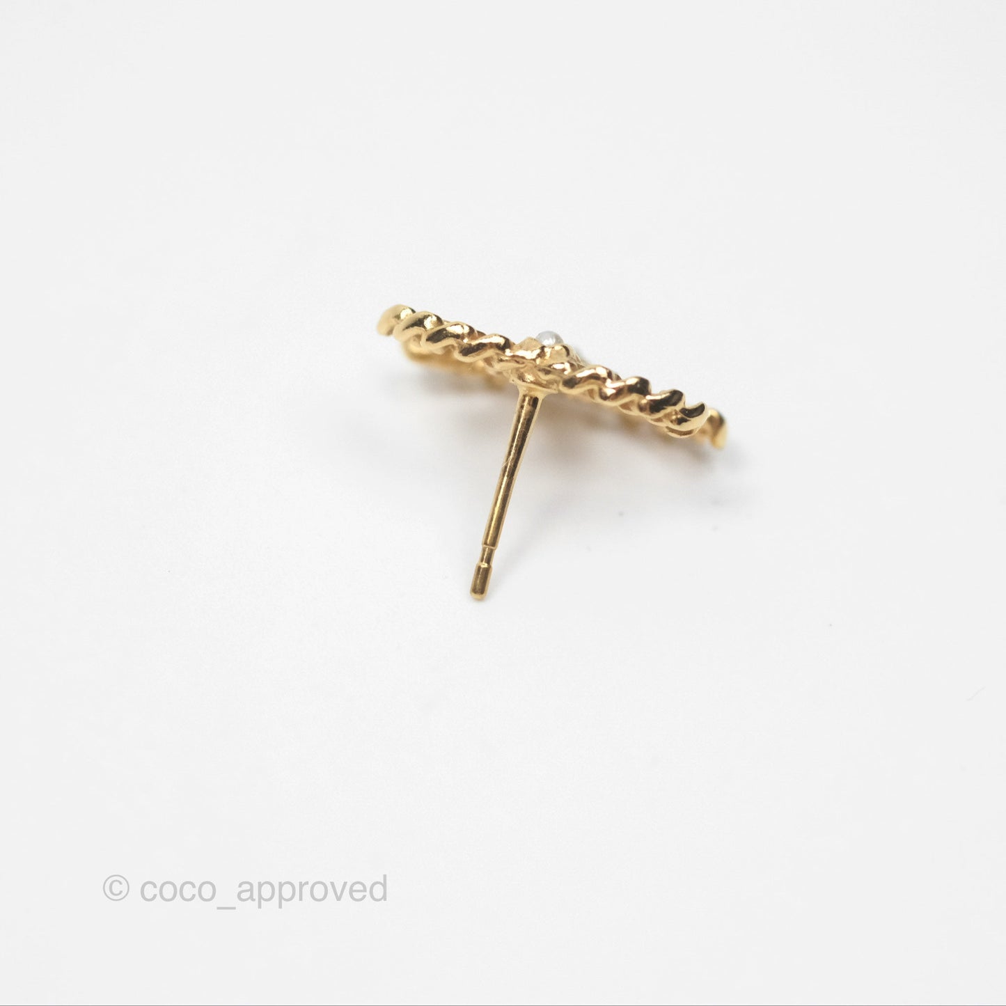 Chanel Pearl CC Earrings Gold Tone 18K