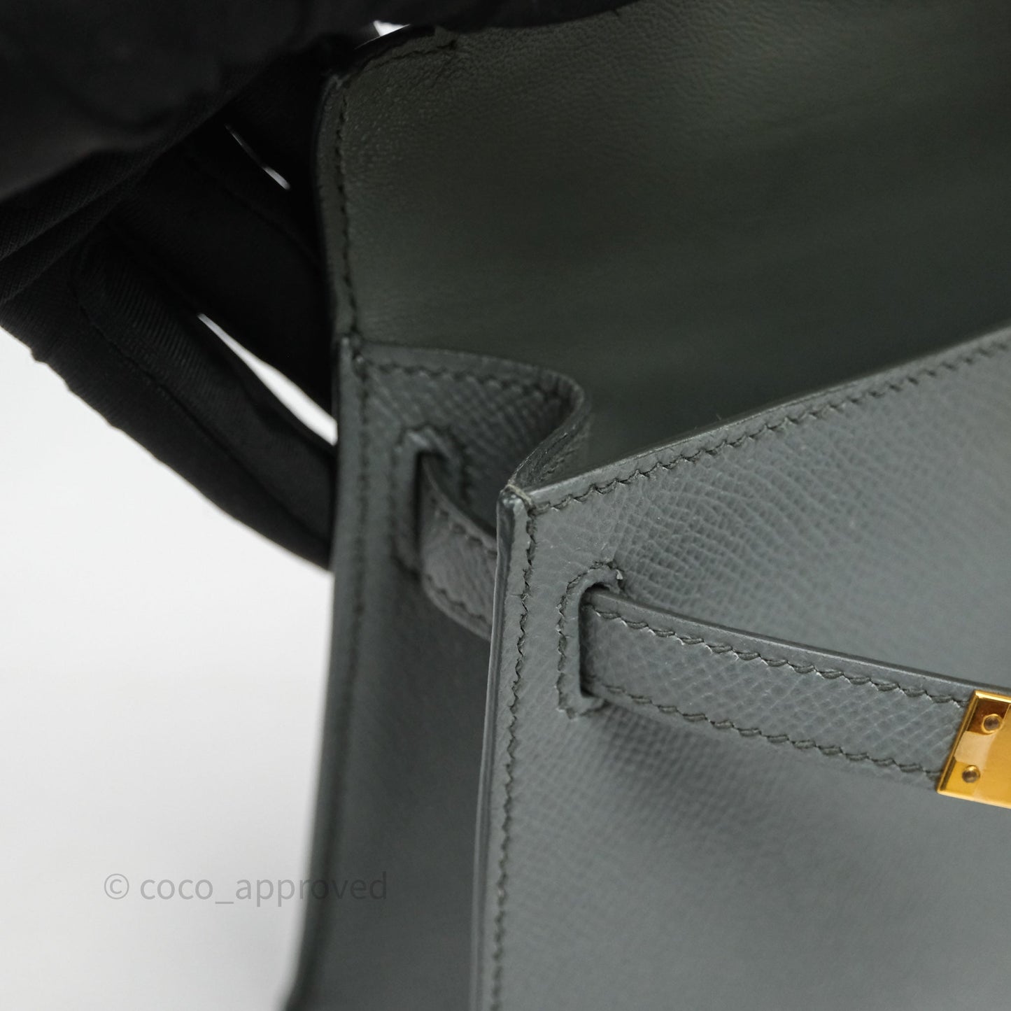 Hermès Mini Kelly Vert Amande 63 Epsom Gold Hardware