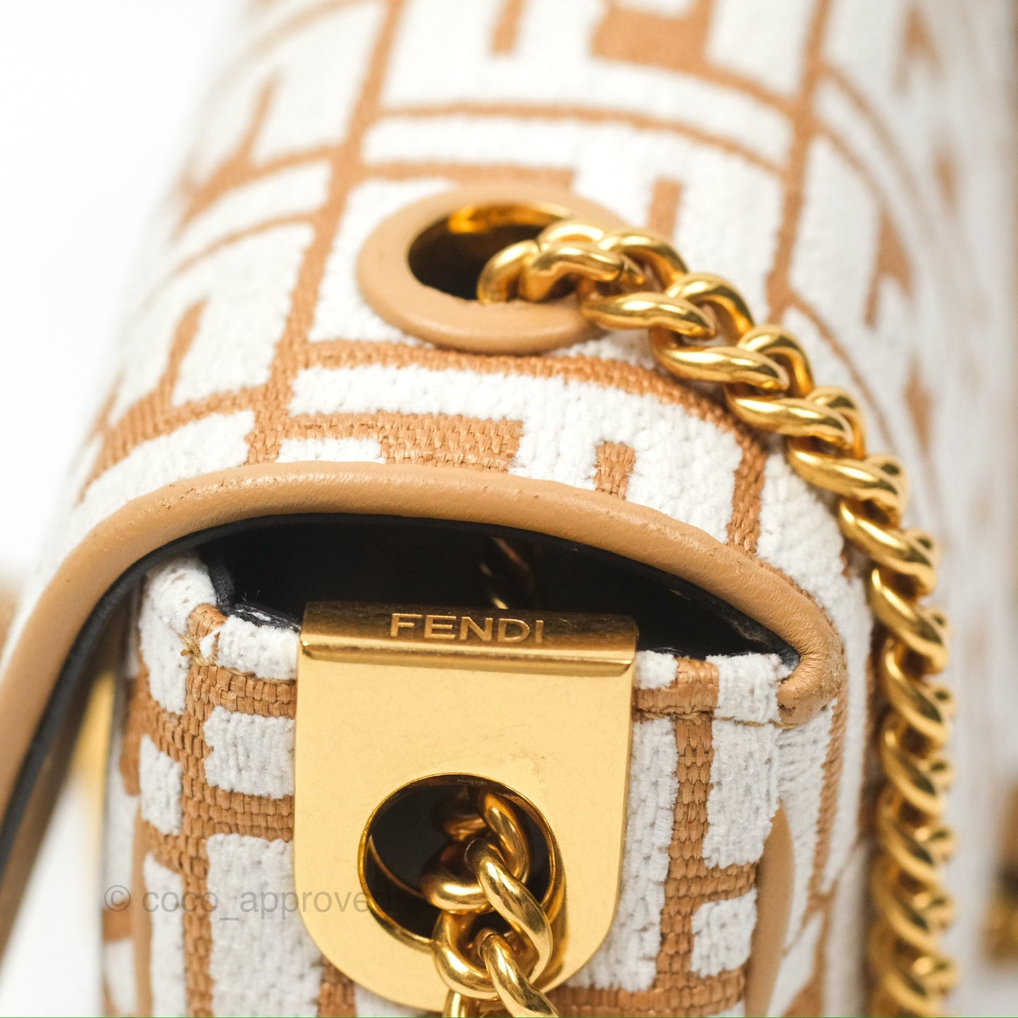 Fendi Baguette Chain Midi Bag Raffia