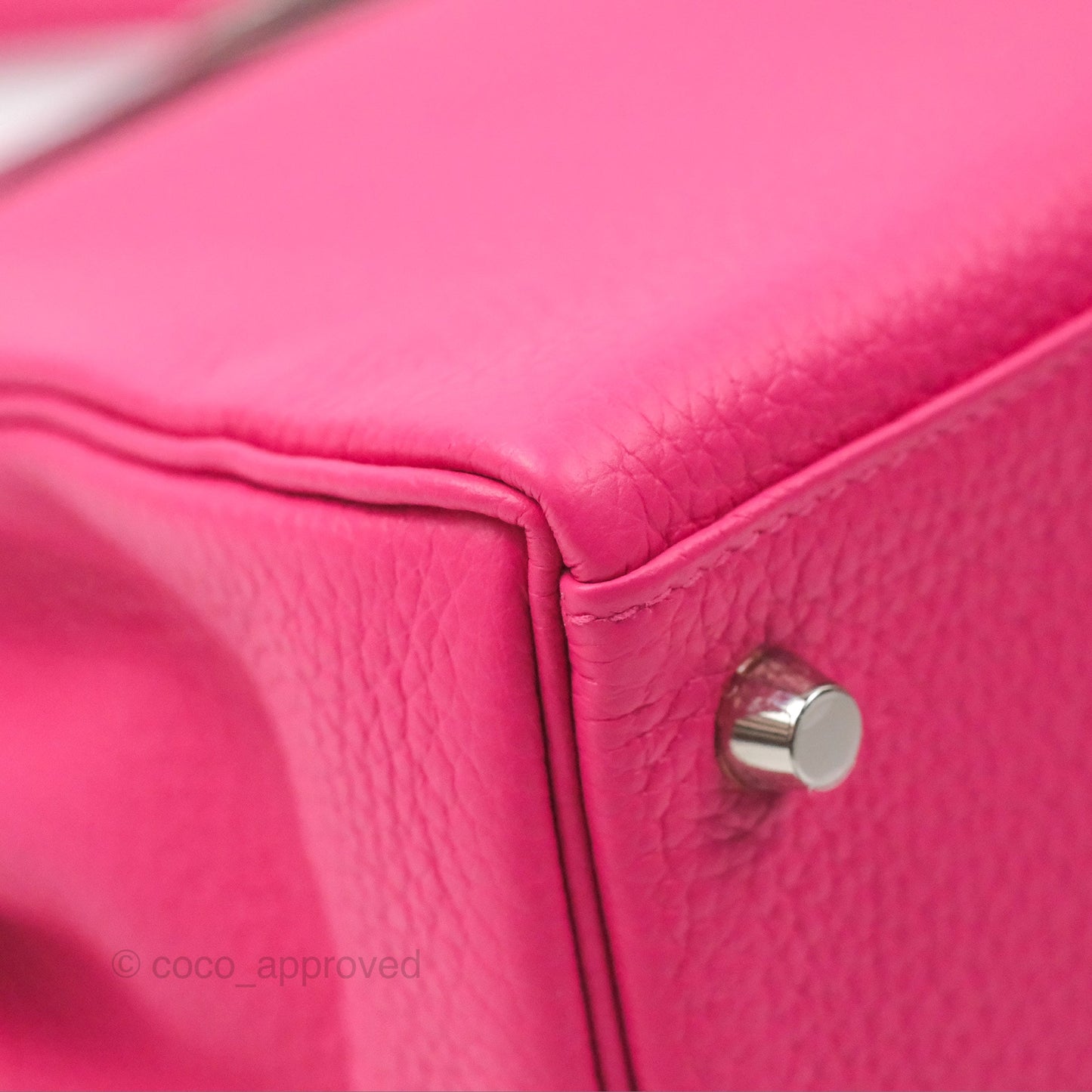 Hermès Retourne Kelly 28 Rose Shocking Clemence Palladium Hardware