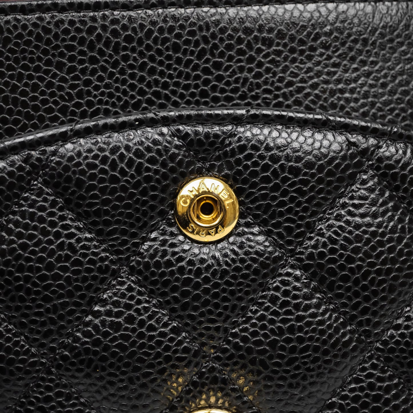 Chanel Classic M/L Medium Flap Quilted Black Caviar Gold Hardware