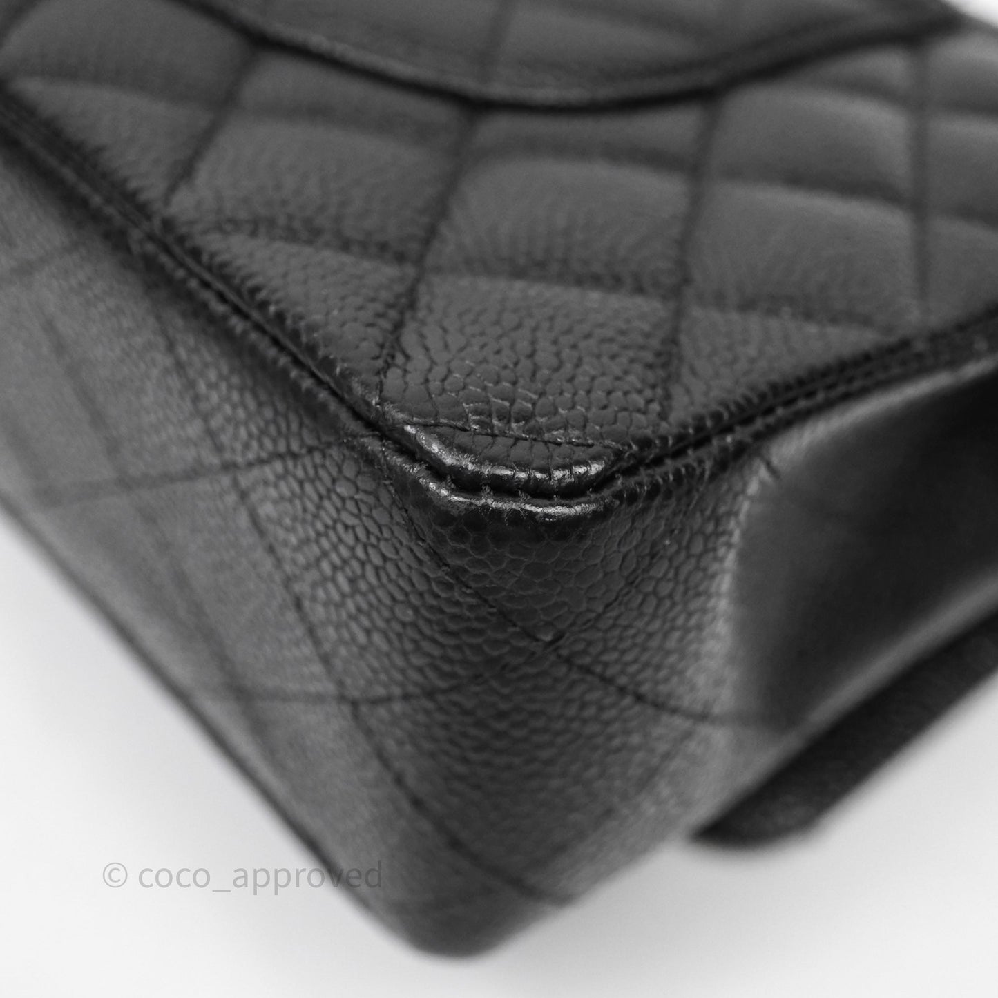Chanel Classic M/L Medium Flap Quilted Black Caviar Gold Hardware