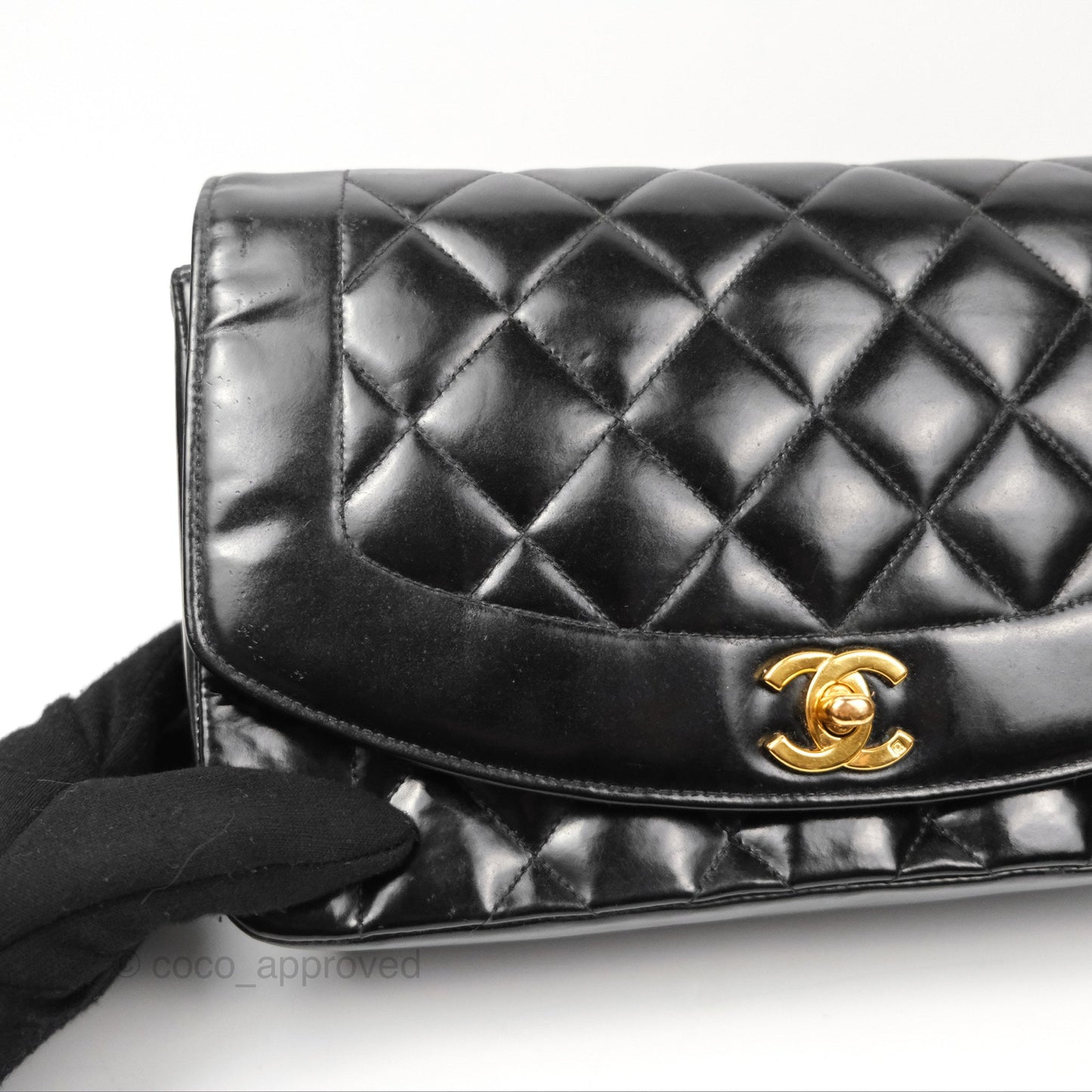 Chanel Vintage Quilted Medium Classic Diana Flap Bag Black 24K Gold Hardware