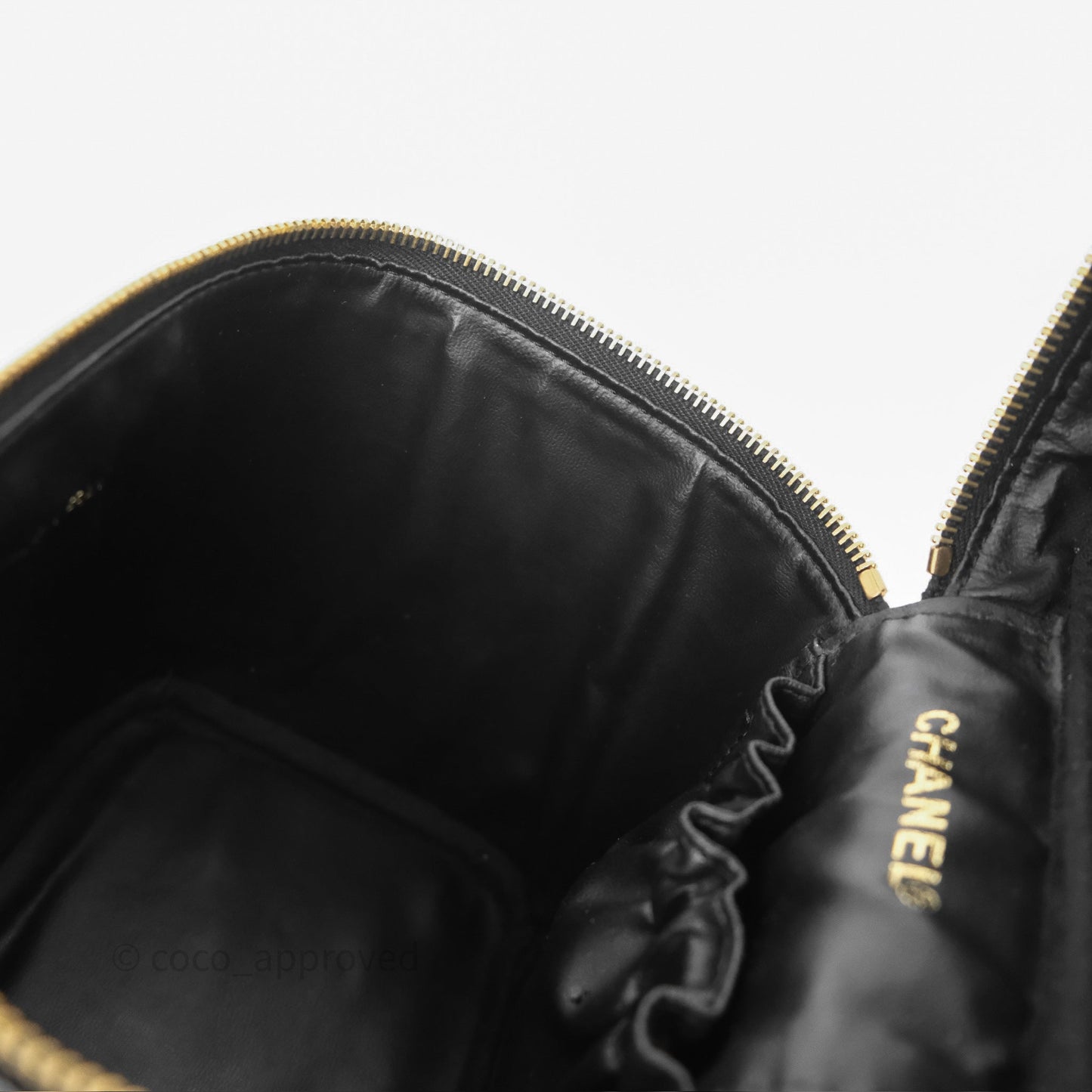 Chanel Vintage Vanity Case Black Caviar Gold Hardware