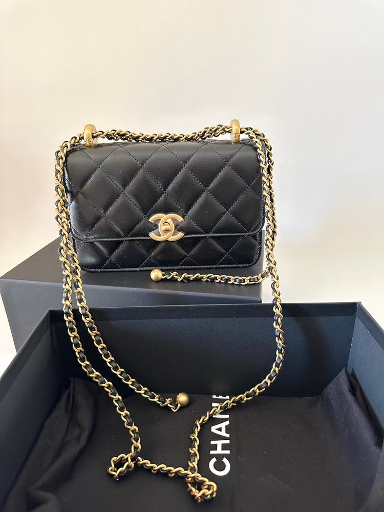 Luxury Chanel 22 Chip Bag CF Mini