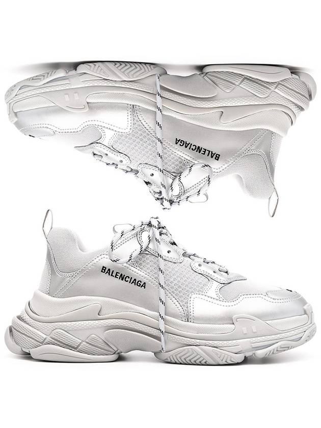 Luxury Balenciaga Triple S Low Top Sneakers Silver Metallic