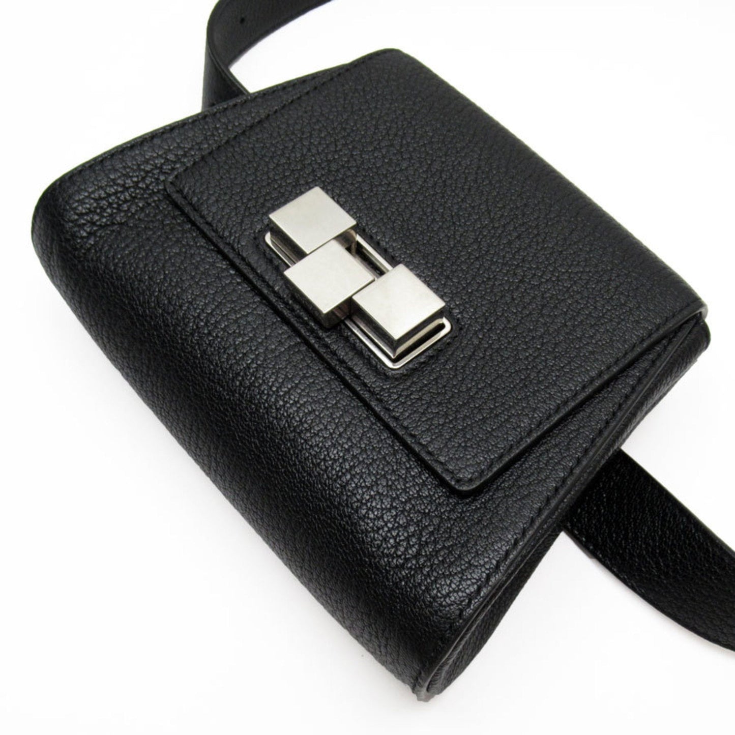 Luxury Bottega Veneta  Leather Fanny Pack ()