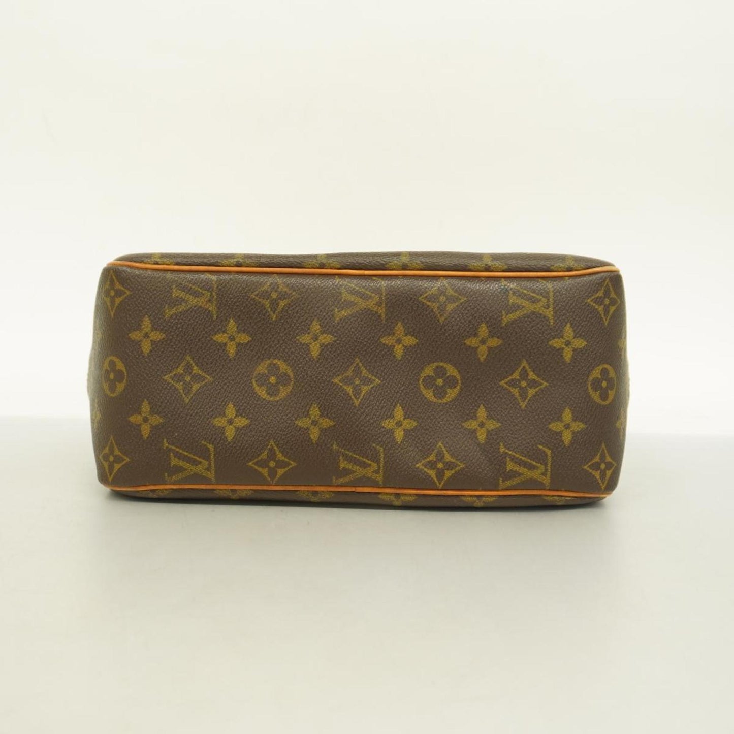 Louis Vuitton Cité  Canvas Shoulder Bag ()