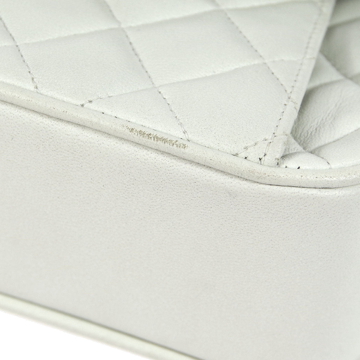 Luxury Chanel 1991-1994 * White Lambskin Bijou Chain Shoulder Bag