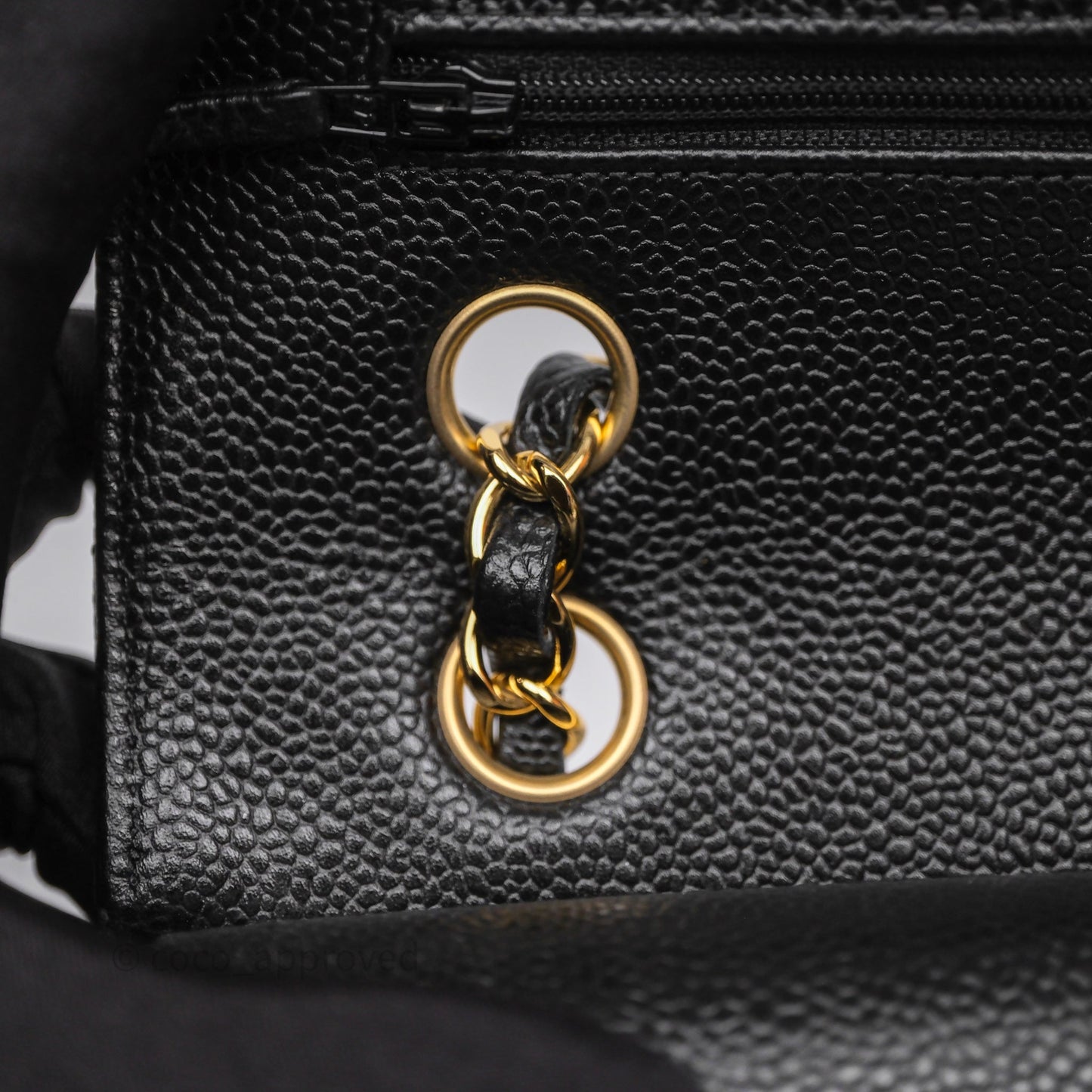 Chanel Classic M/L Medium Flap Quilted Black Caviar Gold Hardware