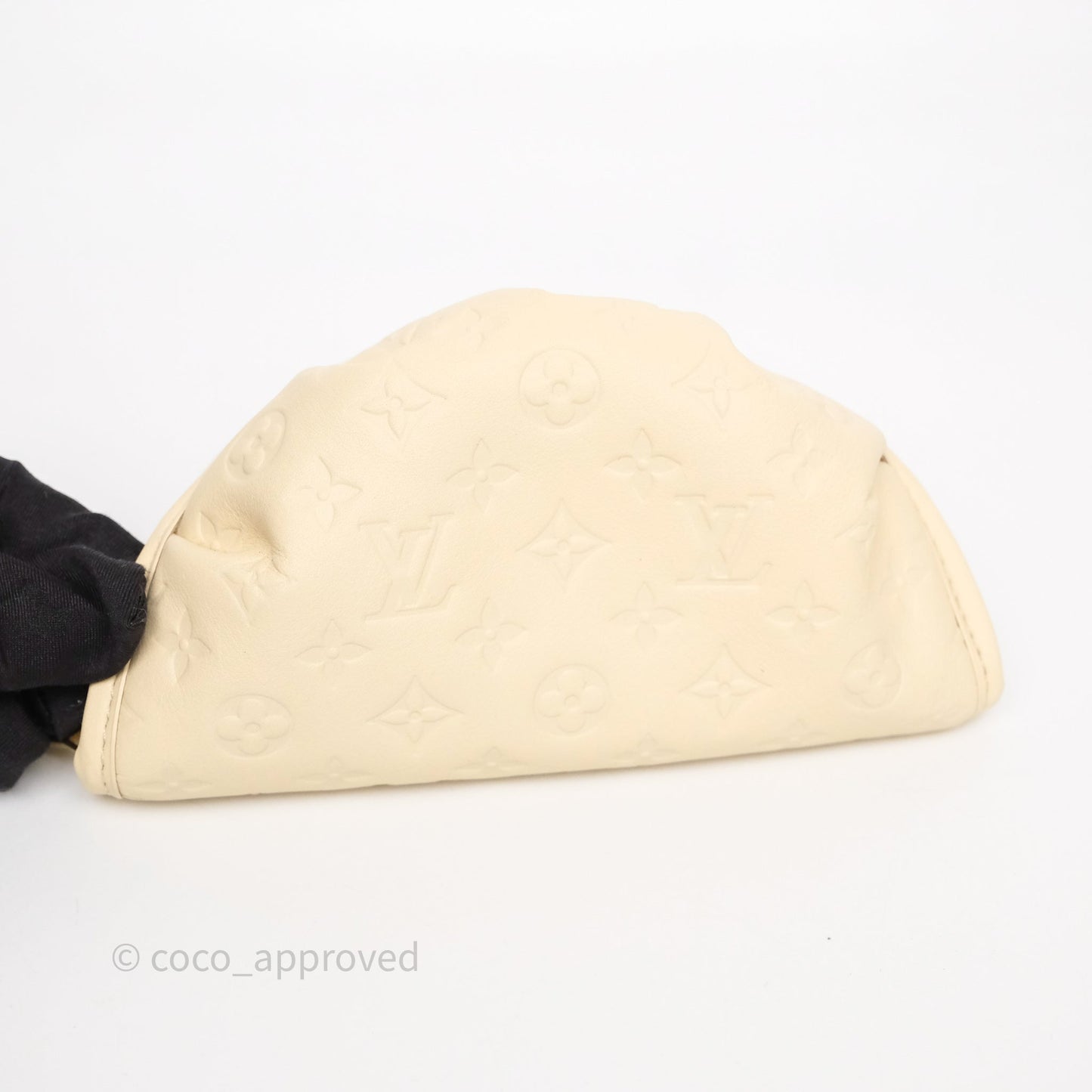Louis Vuitton Gyoza Key Pouch Beige