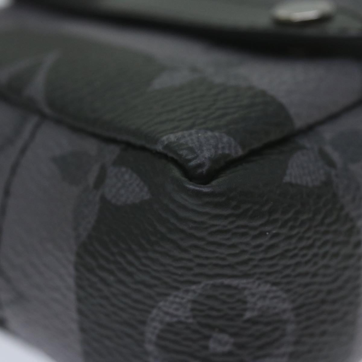 LOUIS VUITTON Monogram Eclipse Stripe NIGO Porte Cles Squared MP3224 60208S