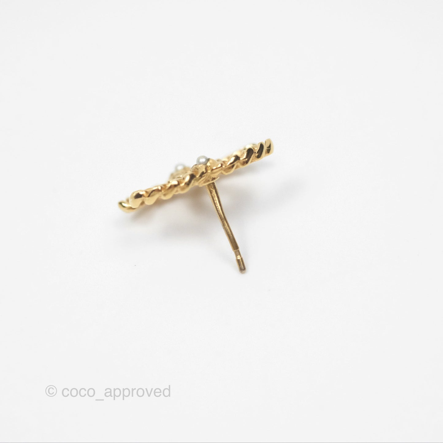 Chanel Pearl CC Earrings Gold Tone 18K