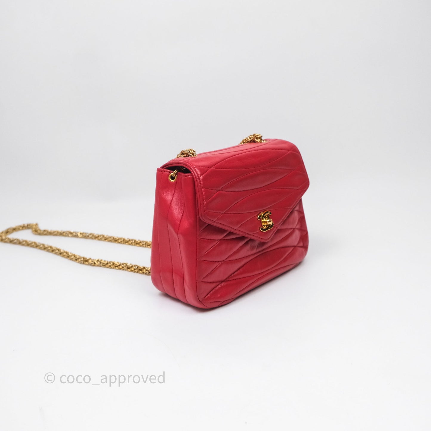Chanel Vintage Quilted Flap Bag Red Lambskin Gold Hardware