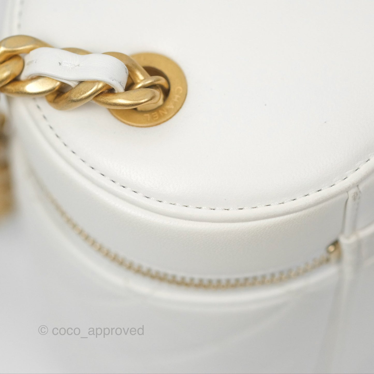 Chanel Vanity Case With Chain Shoulder Bag Quilted Calfskin Leather White