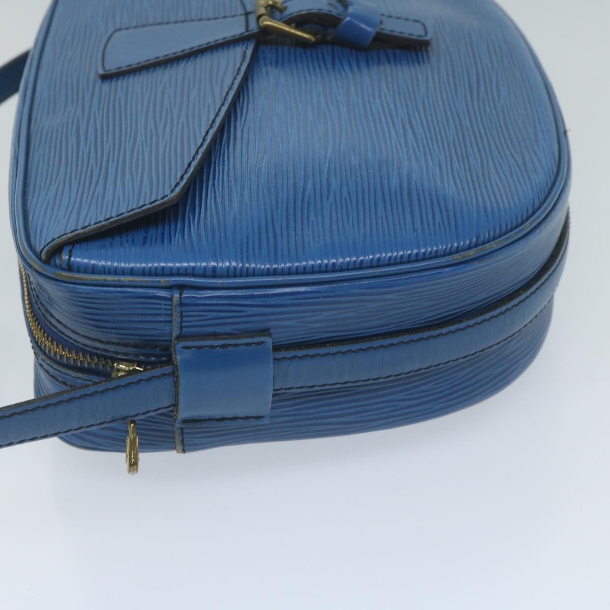 LOUIS VUITTON Epi June Feuille Shoulder Bag Blue M52155 LV 60732
