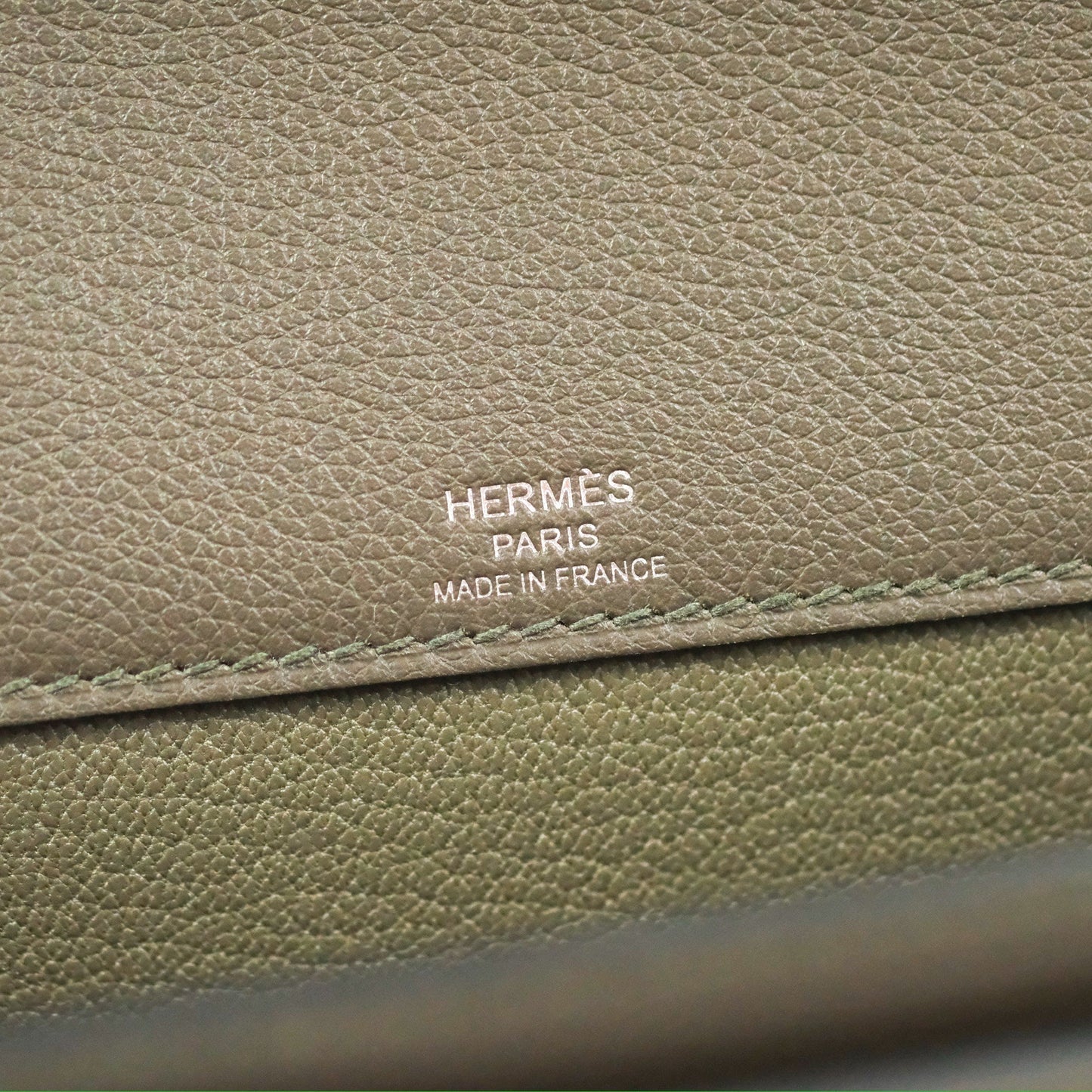 Hermès Kelly Depeches 25 Pouch Vert-De-Gris / Noir / Fauve Evercolor Evergrain & Barenia Calfskin