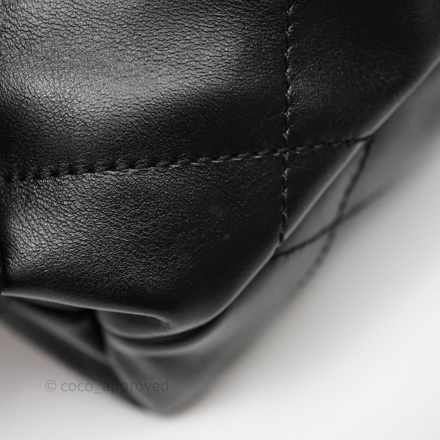 Chanel 22 Mini Bag Black Crumpled Calfskin Aged Gold Hardware