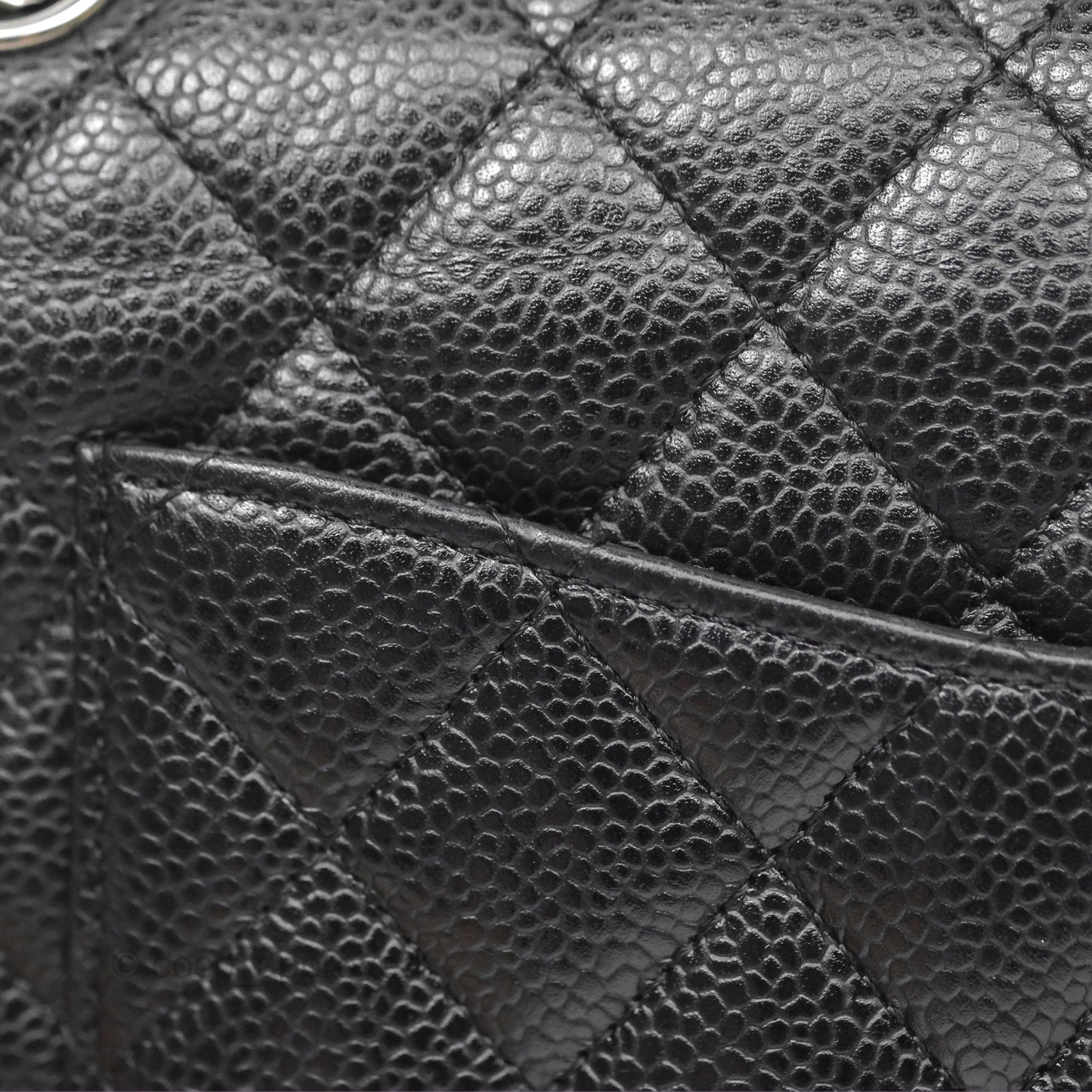 Chanel Classic M/L Medium Flap Quilted Black Caviar Silver Hardware