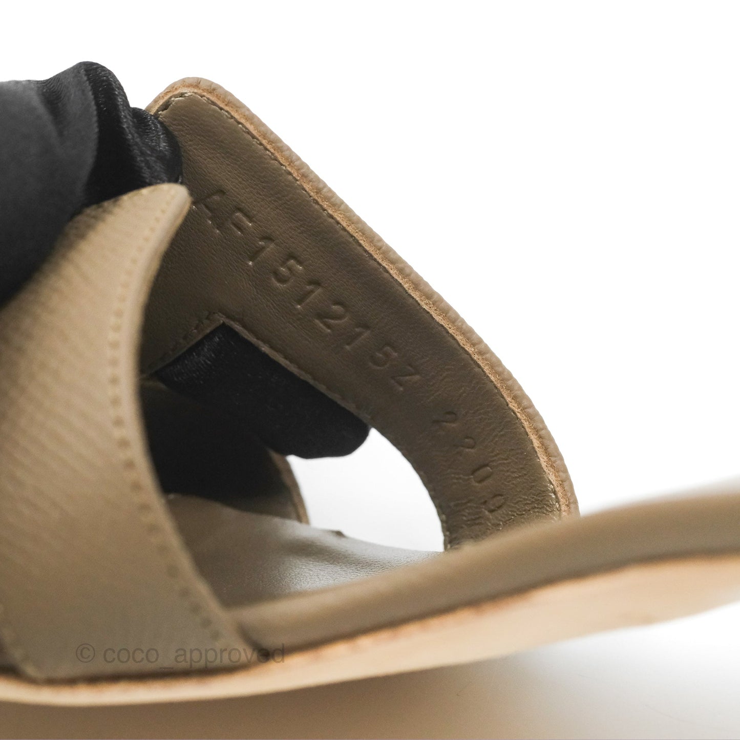Hermès Oasis Sandals in Etoupe Epsom Size 37