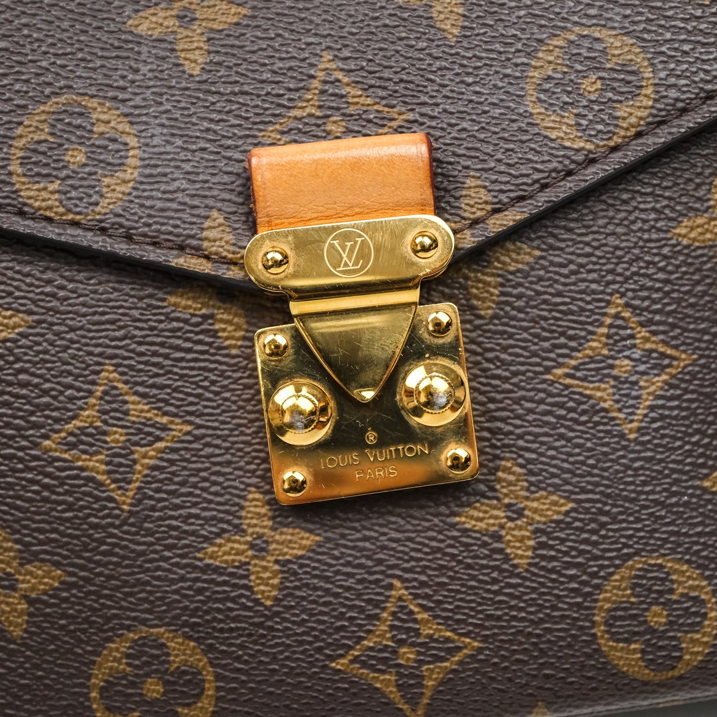 Louis Vuitton Pochette Metis Monogram