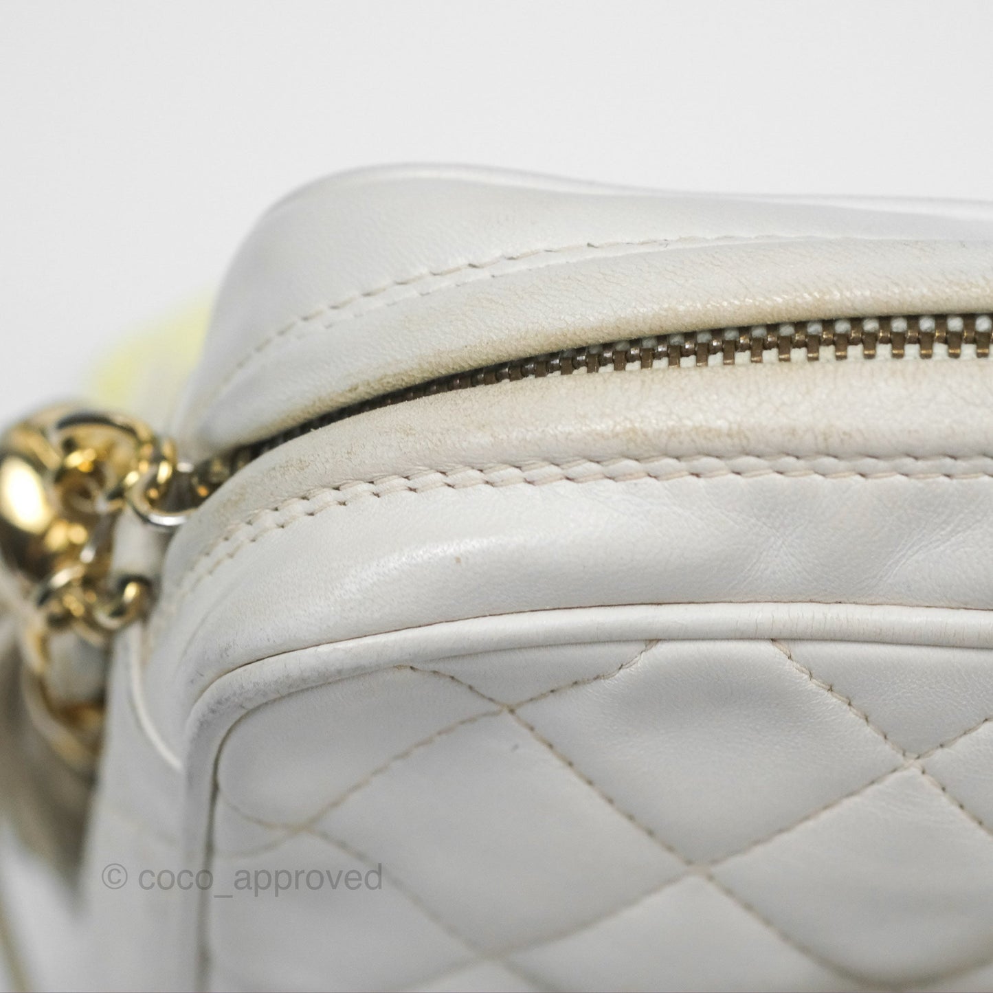 Chanel Vintage Small Camera Bag White Lambskin Gold Hardware