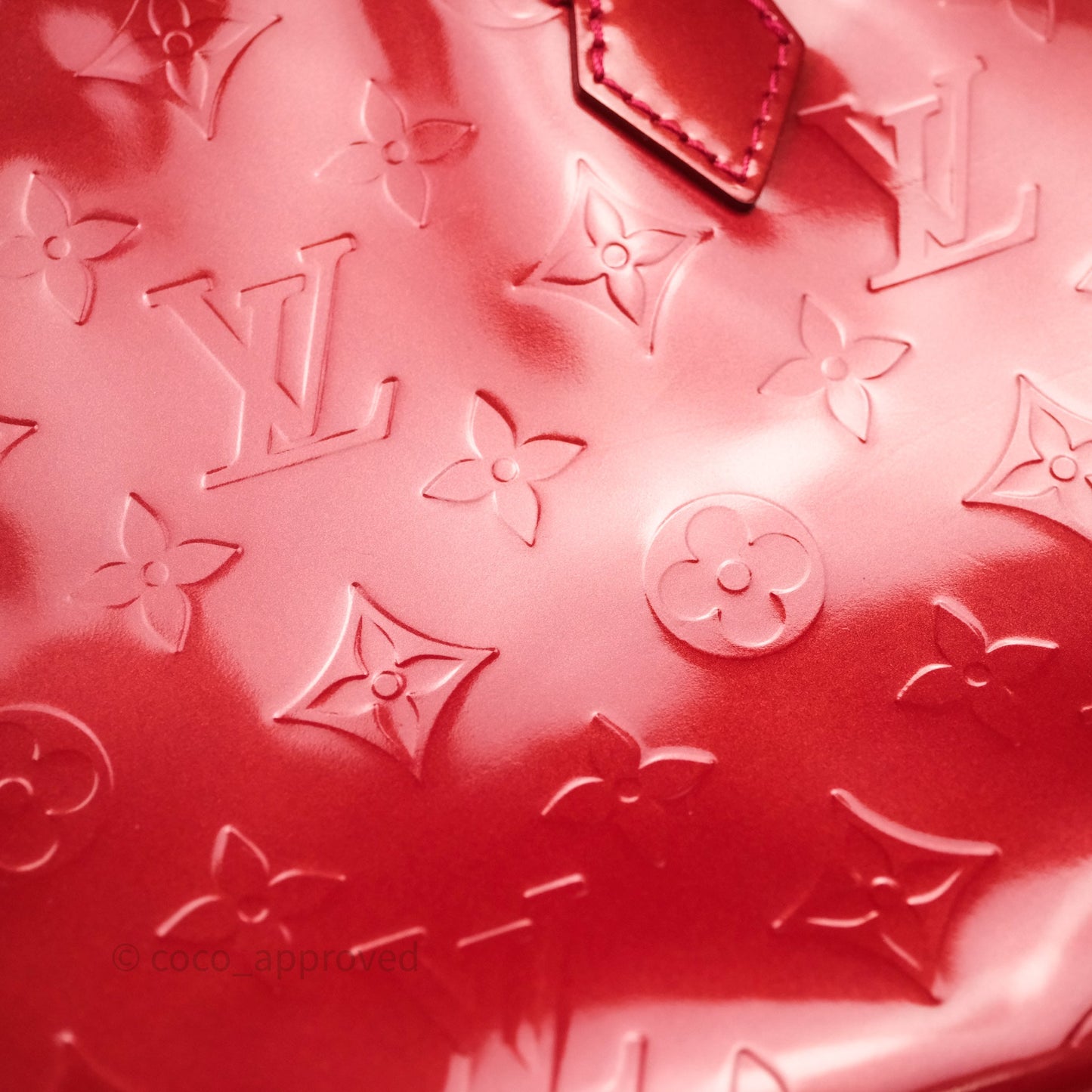 Louis Vuitton Vernis Wilshire Monogram Tote Bag Red