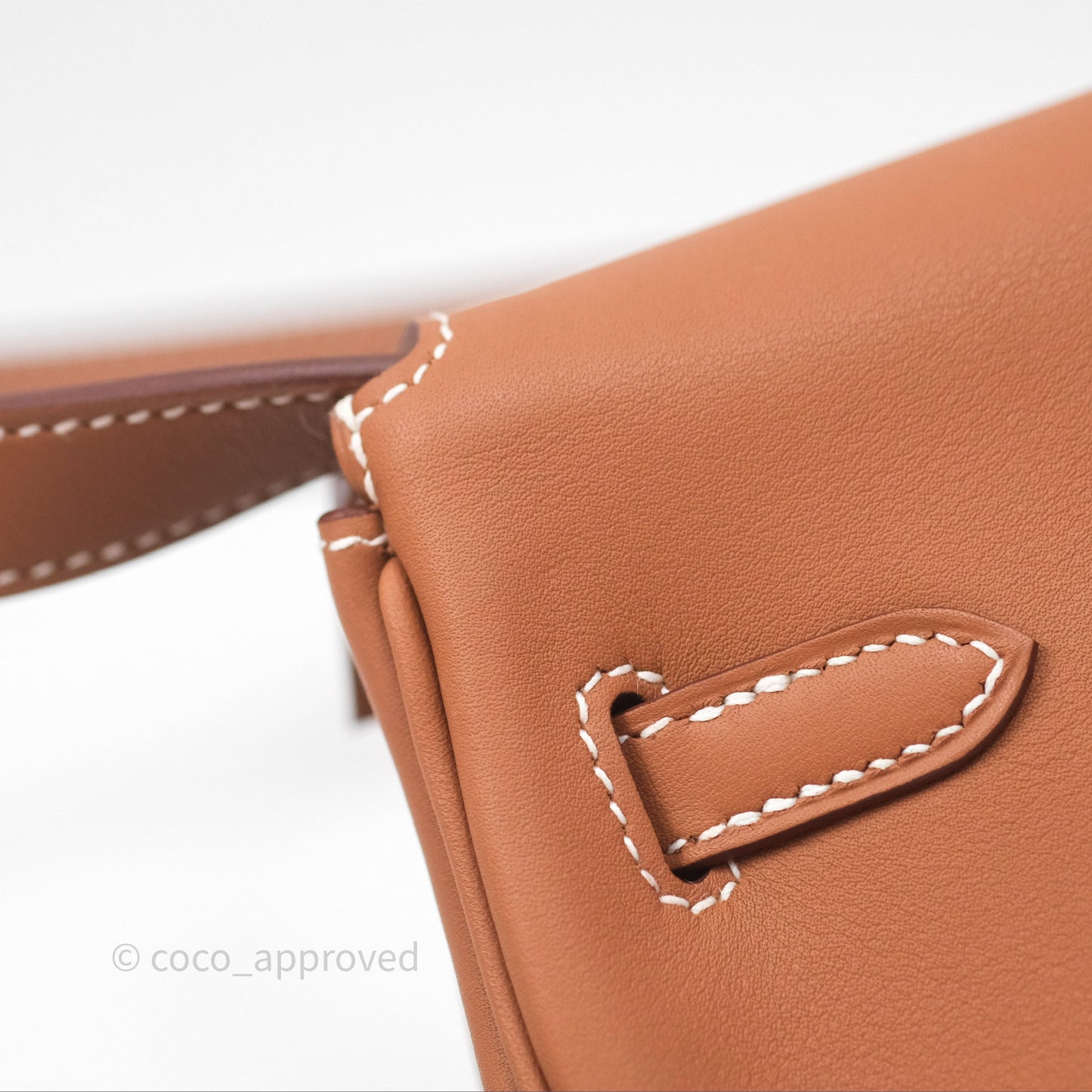 Hermès Kelly Moove Gold 37 Swift Gold Hardware