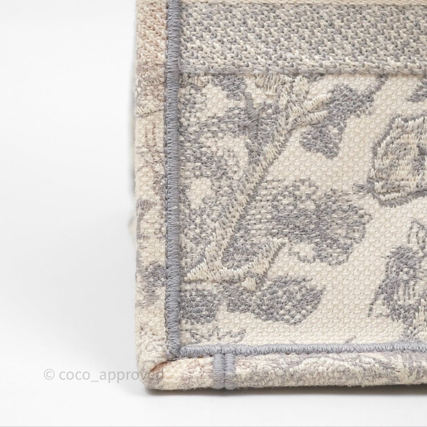 Christian Dior Medium (Old Small) Embroidered Toile De Jouy Light Grey Canvas Book Tote
