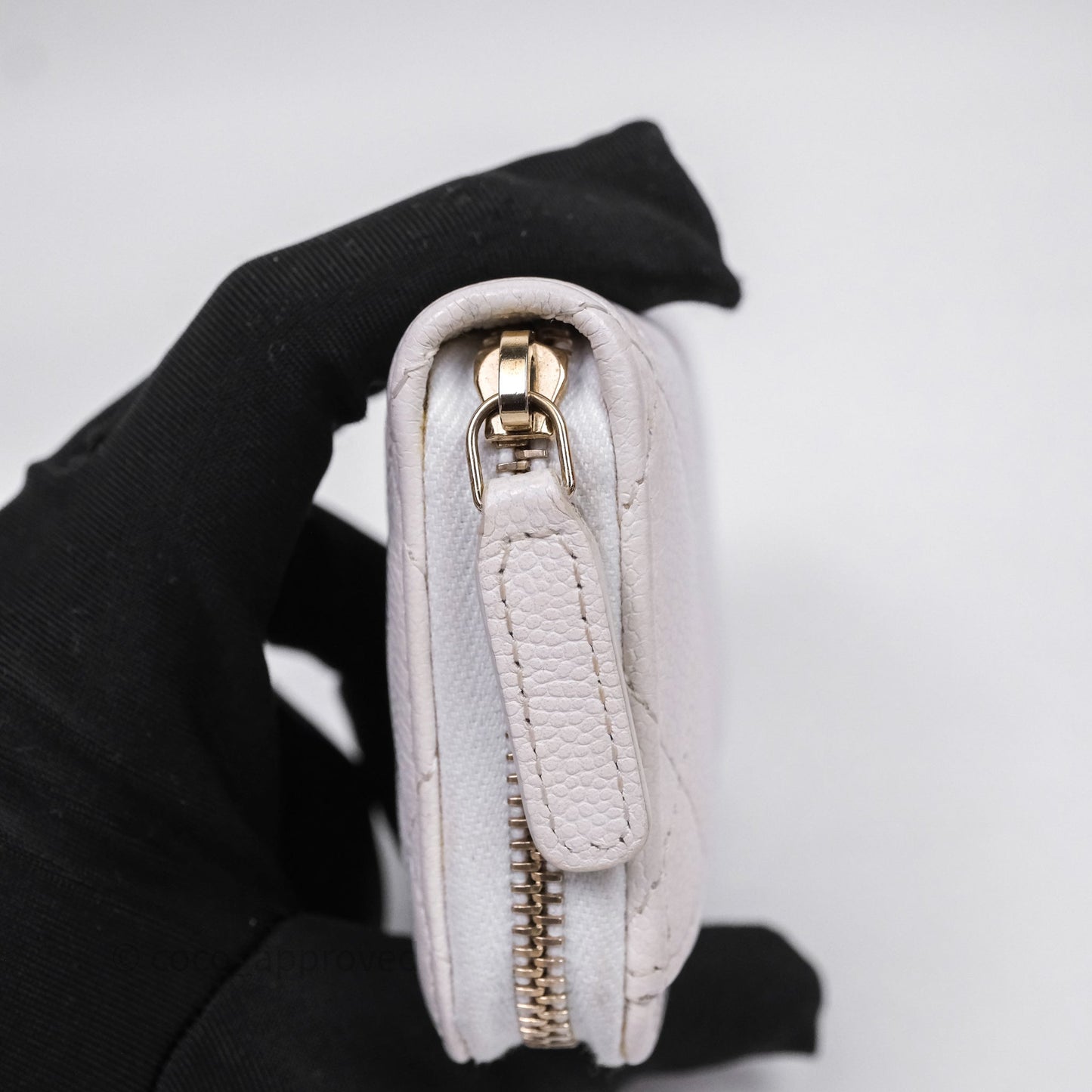 Chanel Classic Zipped Coin Purse White Caviar Gold Hardware