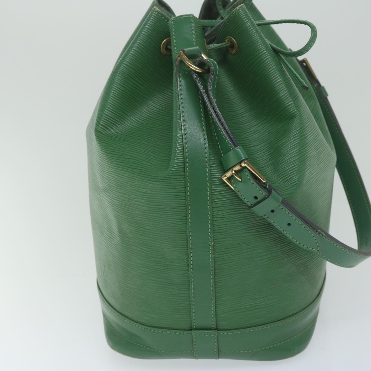 LOUIS VUITTON Epi Noe Shoulder Bag Green M44004 LV 61811