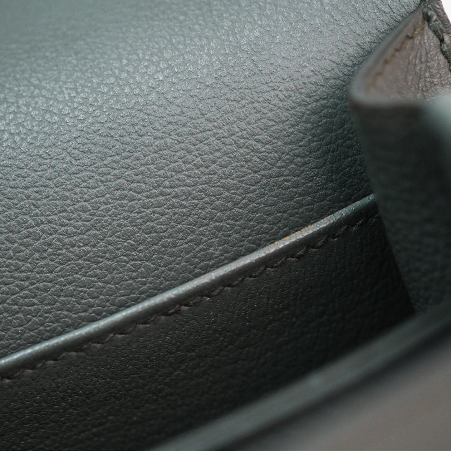Hermès Roulis Mini 18 Vert Amancde 63 Evercolor Gold Hardware