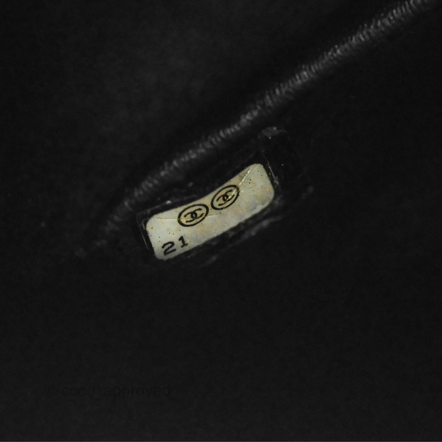 Chanel Reissue 225 Flap Houndstooth Beige Black Fabric Antique Gold Hardware