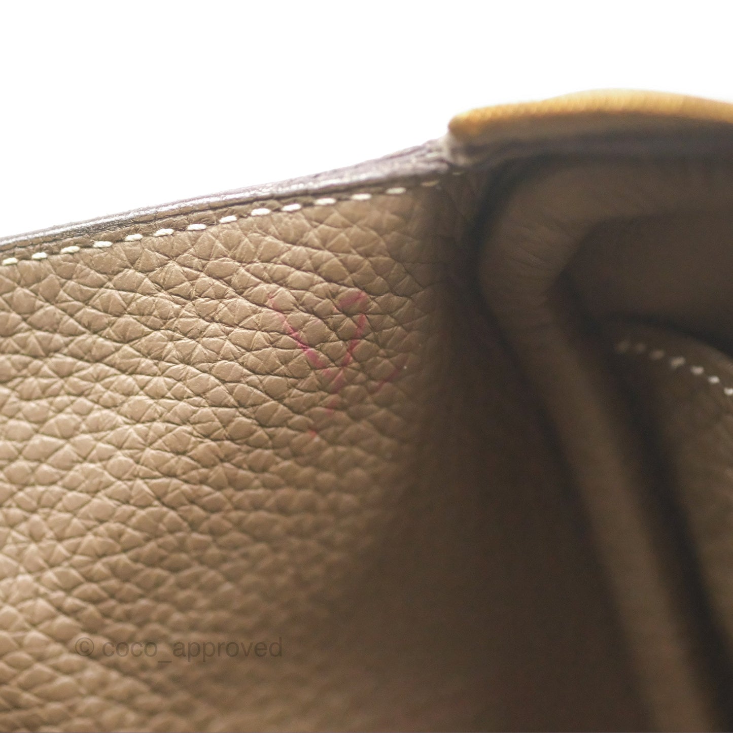 Hermès Lindy 26 Etoupe 18 Taurillion Clemence Gold Hardware